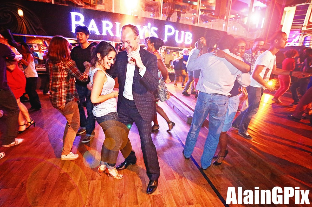 soirée-salsa-bachata-kizomba-plein-air-lille-cours-demonstration-animation-honey-moon-full-moon-kinepolis-lomme-barley-s-pub-chateau-isenghien
